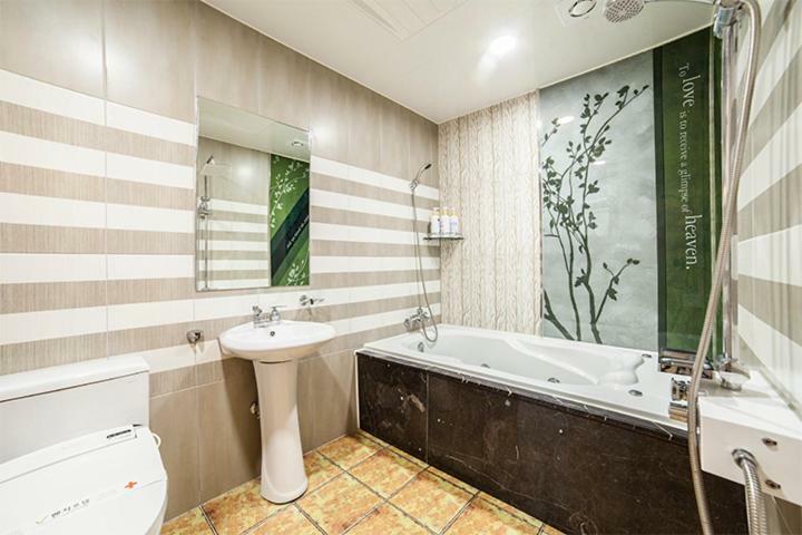 Venture Hotel Gwangju Metropolitan City Esterno foto